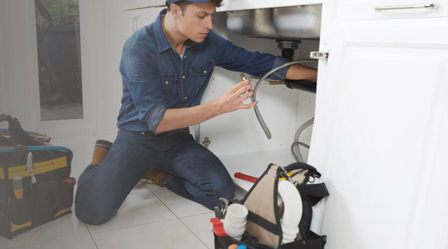 Expert burst pipe repair services in Winslow, AZ